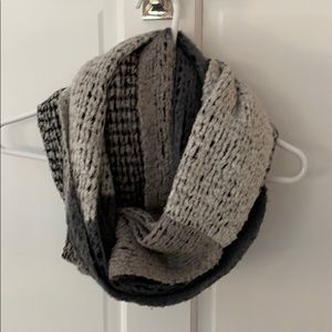 Circle scarf